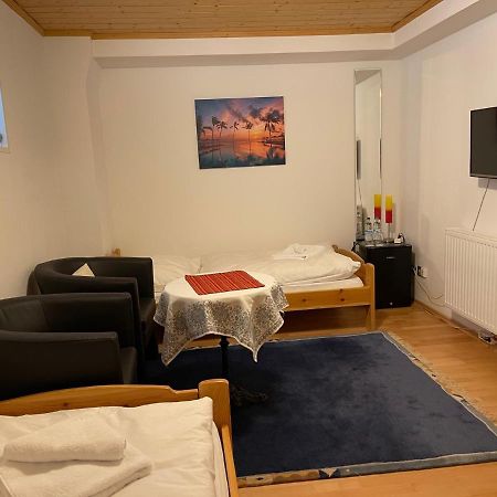 94 - Private Rooms Eichenau Экстерьер фото