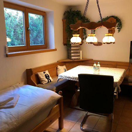 94 - Private Rooms Eichenau Экстерьер фото