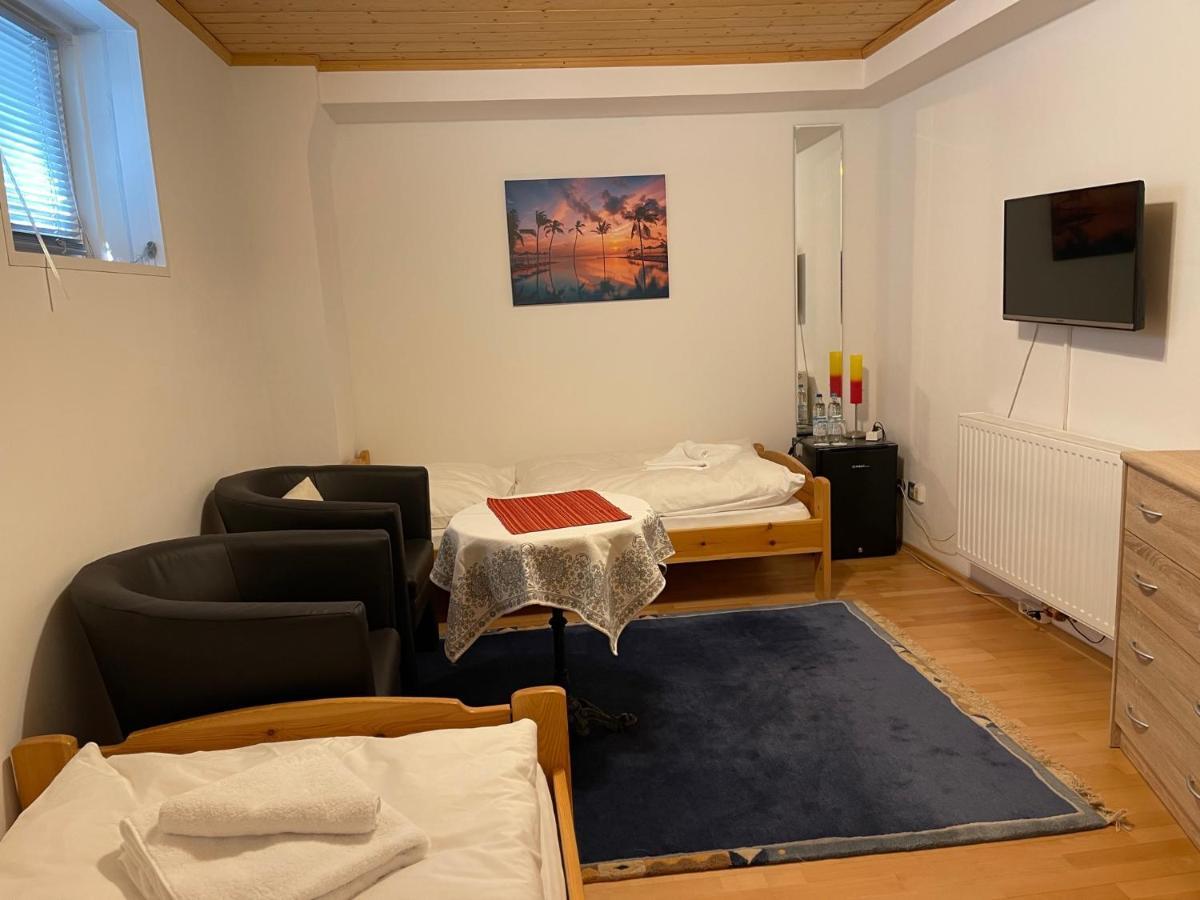 94 - Private Rooms Eichenau Экстерьер фото