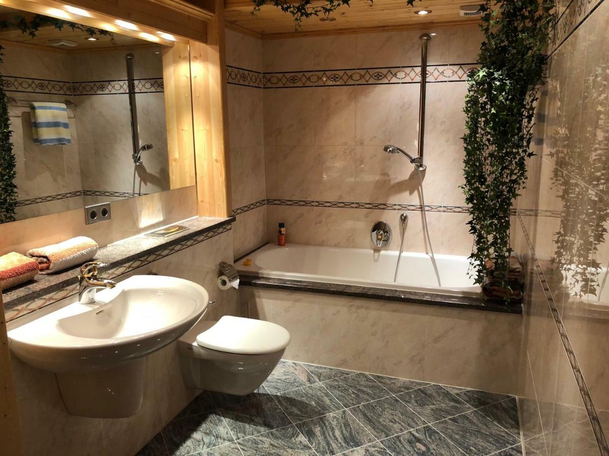 94 - Private Rooms Eichenau Экстерьер фото